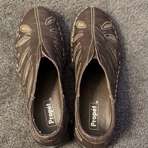 Propet Womens Dark Brown Slip-On Loafers